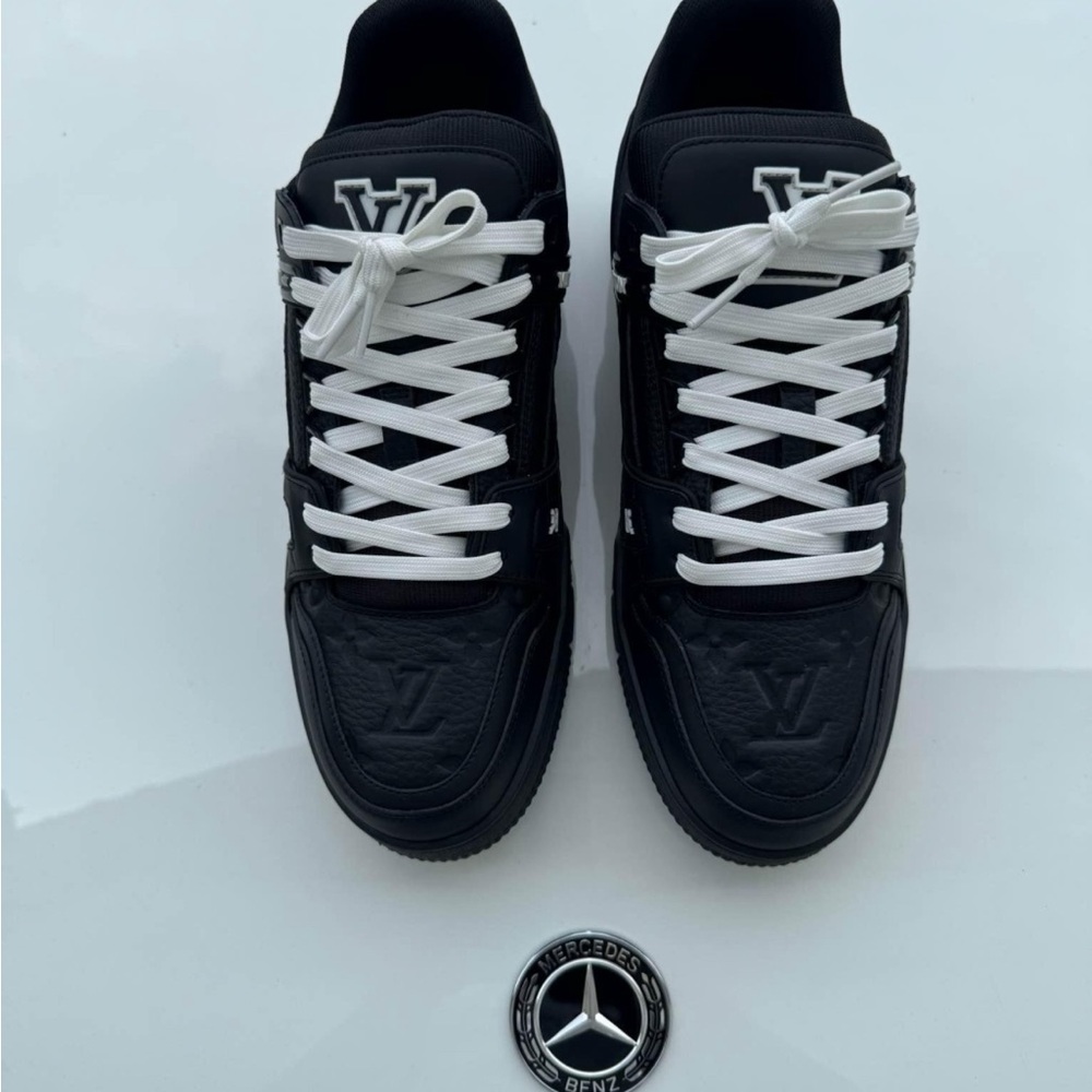 LV Trainers - Picture 4 of 4